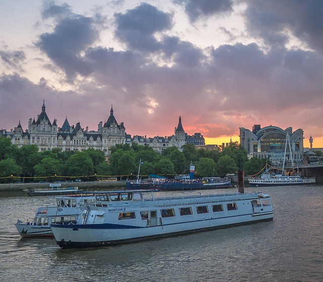 Dubai’s Maritime Evolution: Exploring the Rise of Cruise Tourism with Dhows