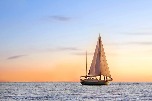 Serene Sunsets and Gastronomic Delights: Exploring Romantic Boat Trips in Dubai