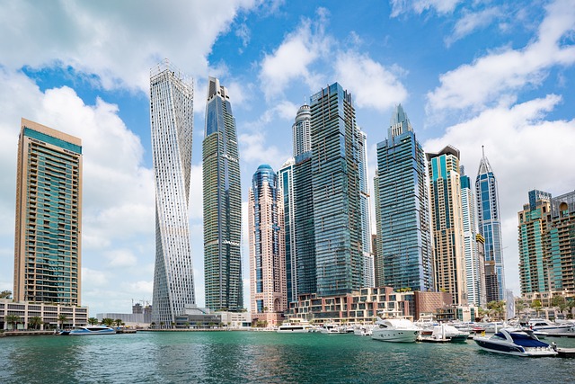 luxury yacht in dubai