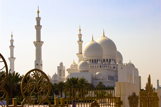 Explore Abu Dhabi: A Comprehensive City Tour Itinerary from Dubai