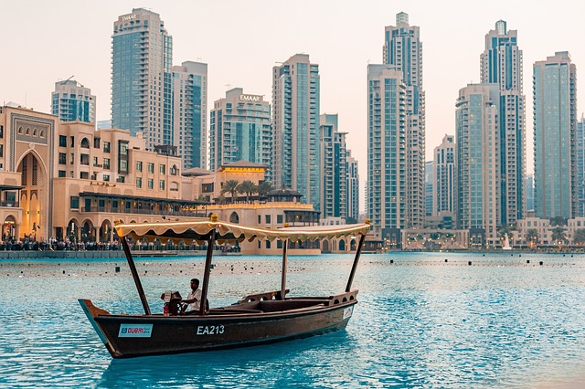 boat rent dubai