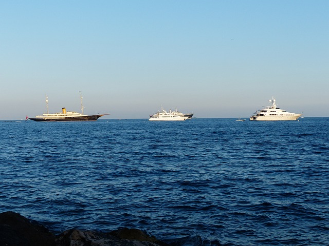 Unleash Luxury: Your Dubai Yacht Vacation Awaits