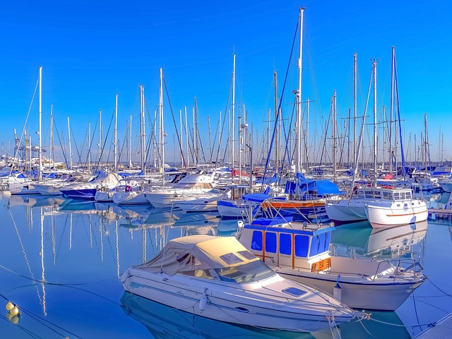 marina boat
