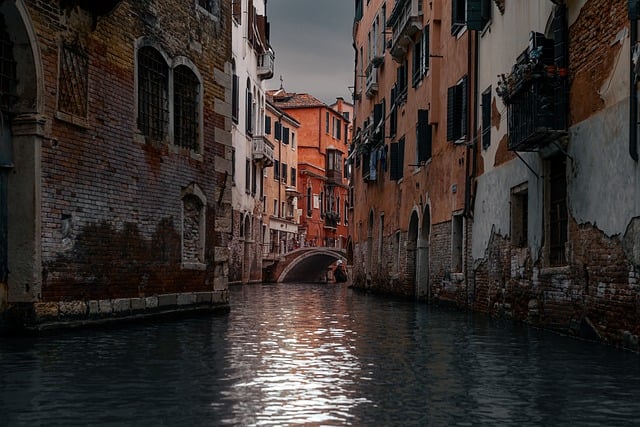 Water Canal Cruise