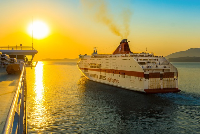 Dubai Marina Sunset Cruise: Deals and Magic of a Dinner Journey