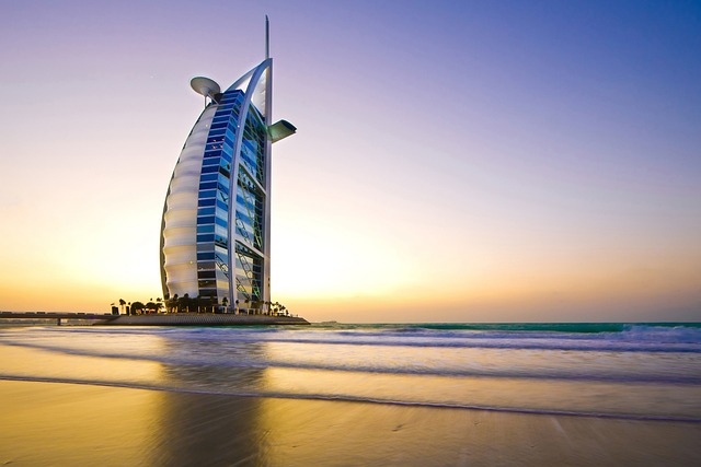 yacht-charter-in-dubai-640x480-61139015.jpeg