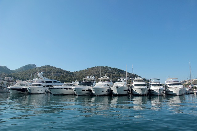 book yacht