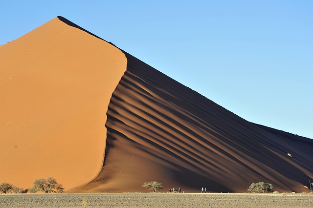 Experience Dubai’s Desert Magic: Quad Biking Safari Adventures