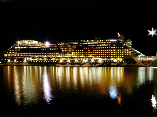 dinner cruise