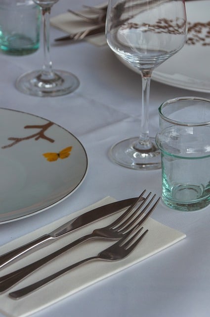dinner yacht
