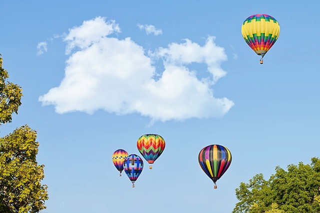 Hot Air Balloon Ride: Soaring Magic Over Dubai’s Sandy Wonders