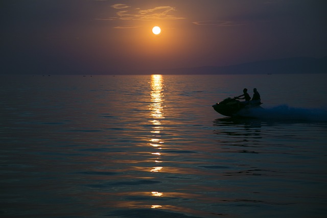 jet ski