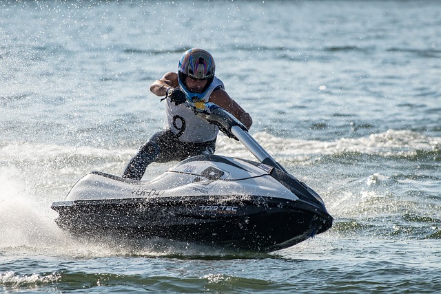 jet ski