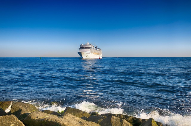 marina cruise