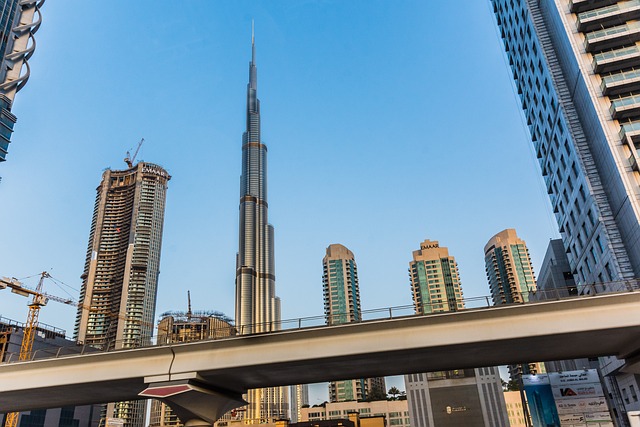 tour-with-burj-khalifa-640x480-79364243.jpeg