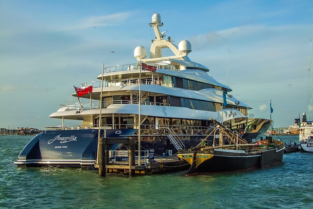 yacht