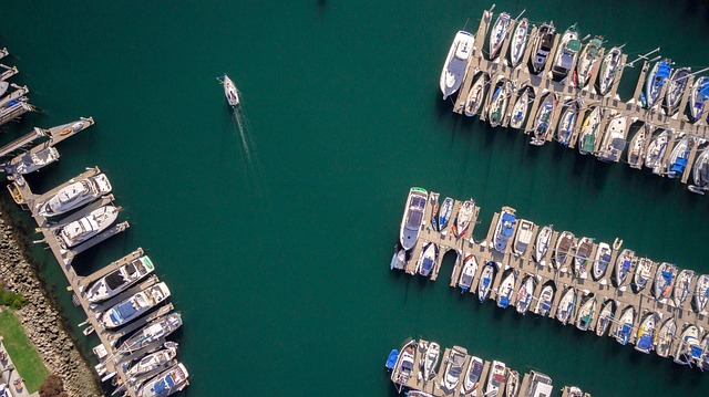 book yacht