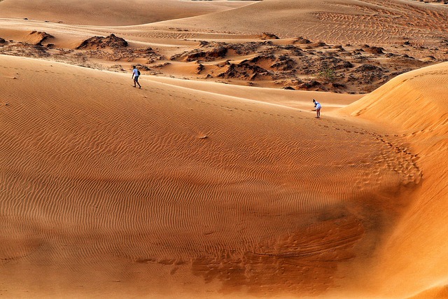 Soar into Serenity: An Air Balloon Ride in Dubai’s Desert Magic