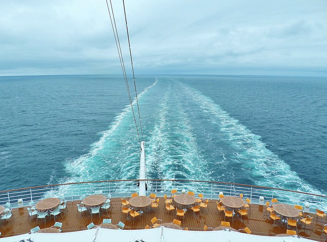 dinner cruise