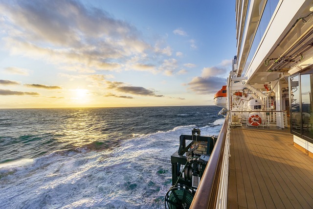 dinner cruise