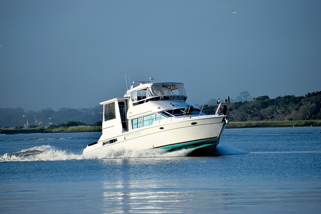 dinner yacht