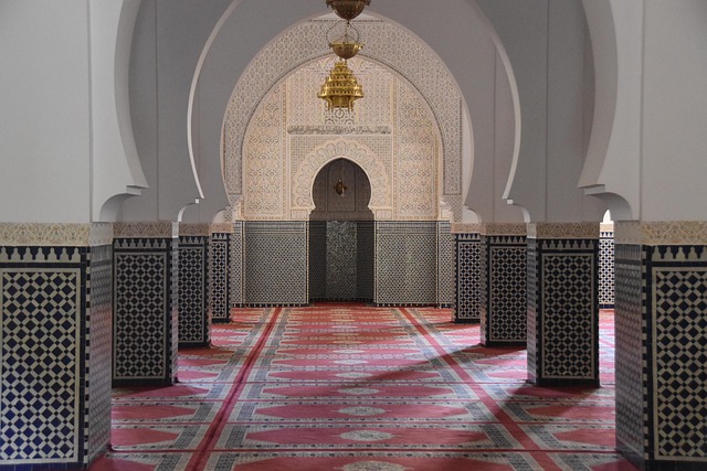 Explore Sheikh Zayed Mosque: Tours, History & Architecture in Abu Dhabi