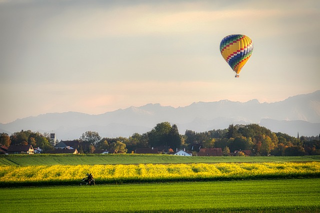 Elevate Your View: Hot Air Balloon Tour in Business Bay, Dubai