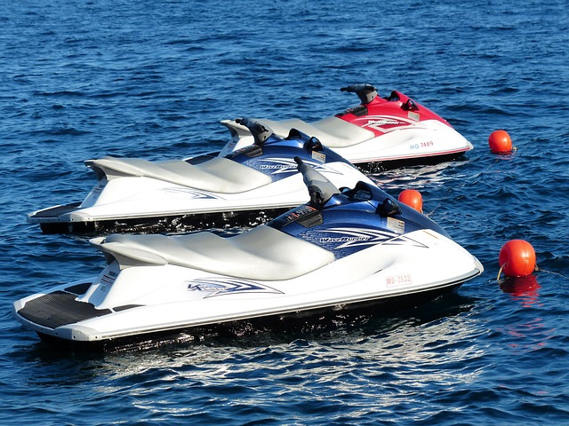 Discover Dubai’s Waters on an Exciting Jetski Tour