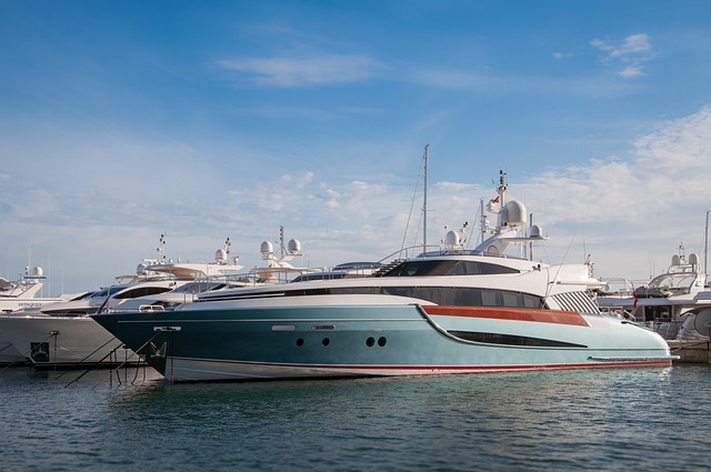 Luxury Yachts in Dubai Marina: Unwind in Opulent Style