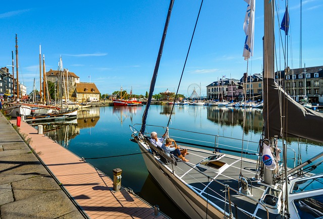 marina yacht
