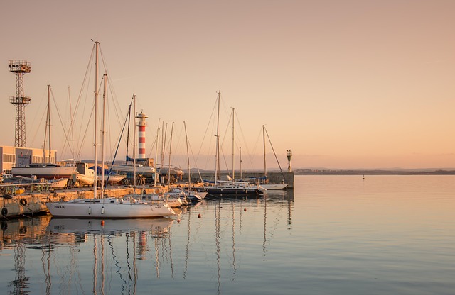 yacht