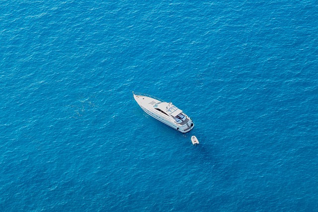 Yacht Hire Dubai: Navigating Options, Benefits & Legalities for Your Perfect Experience