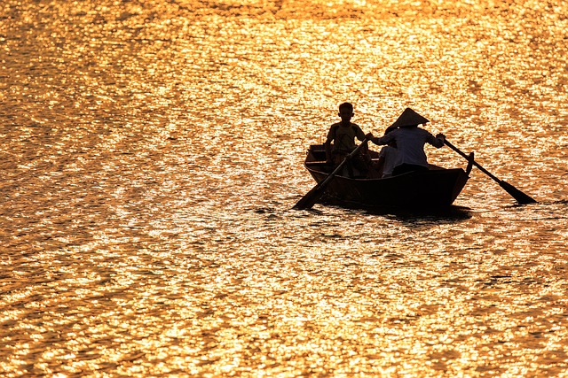 Explore Dubai’s Waters: Unveiling Affordable Luxury Yacht Rentals