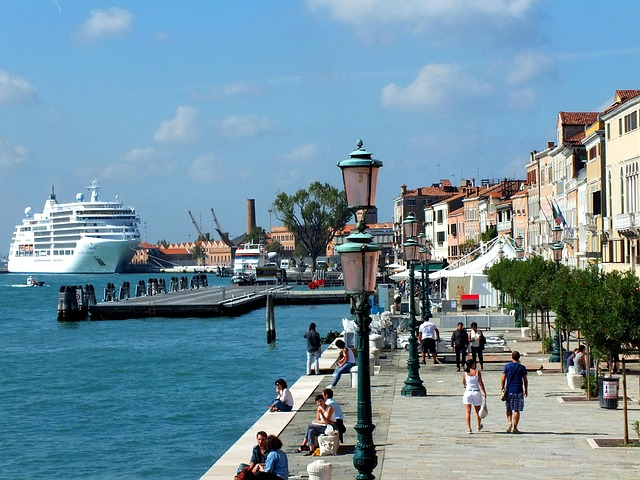 cruise booking