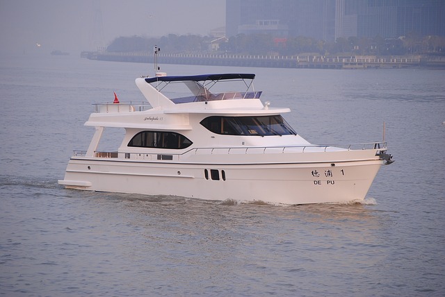 dinner yacht