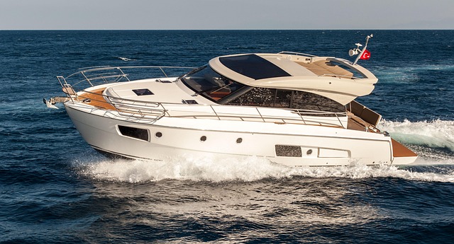 luxury yacht hire