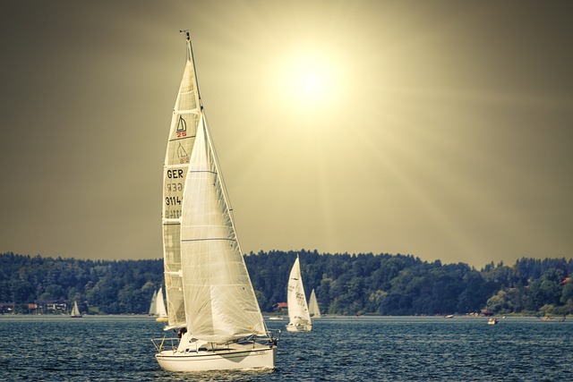 luxury-yacht-rental-640x480-2700072.jpeg