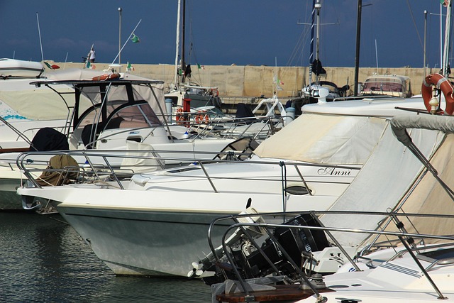 luxury yachts rental
