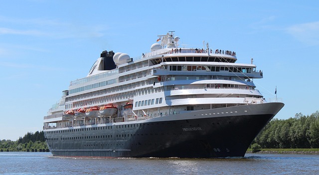 marina cruise