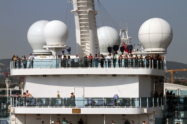 marina cruise