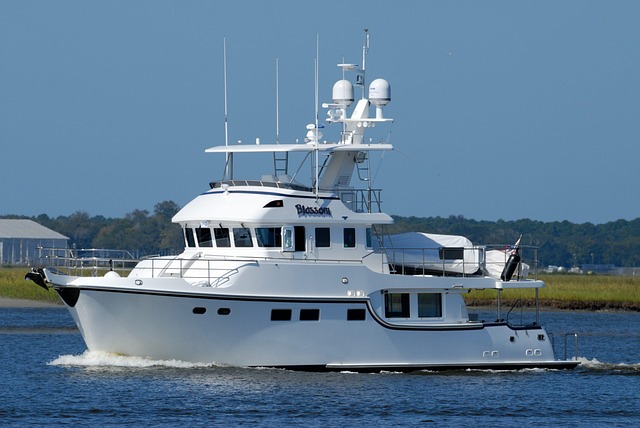 marina yacht