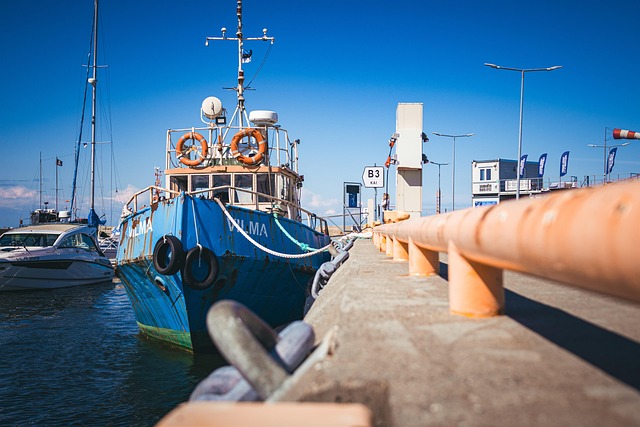 marina yacht
