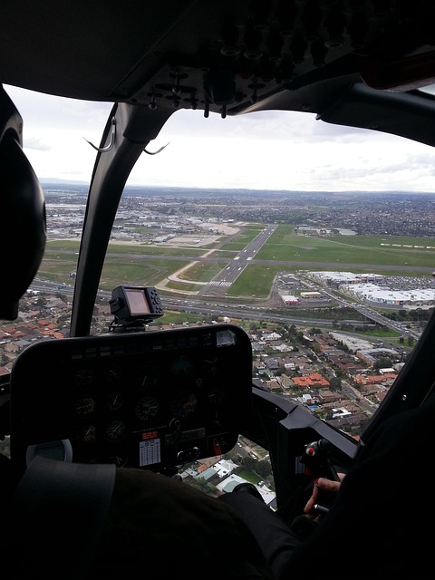 aerial-helicopter-640x480-55102663.jpeg
