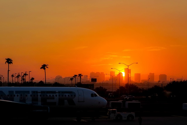 airport-car-640x480-66506309.jpeg