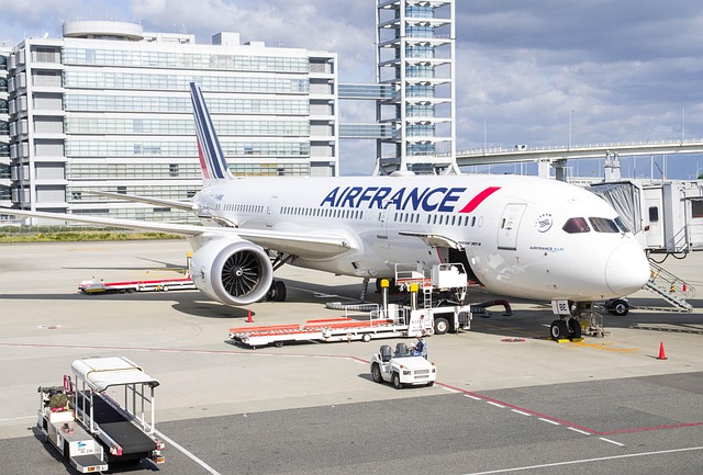 Efficient Dubai-Abu Dhabi Airport Transfers: Streamlining Your Journey Experience