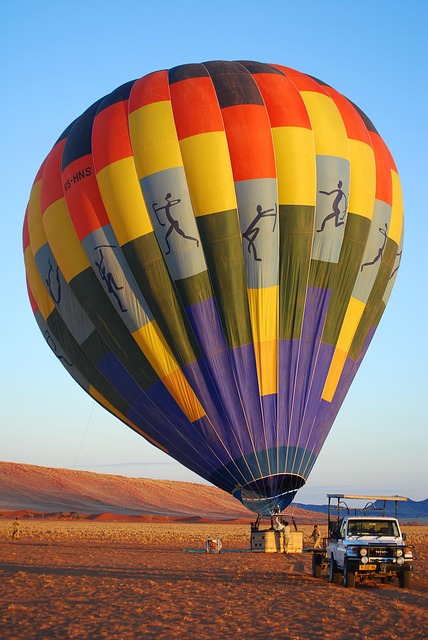balloon desert