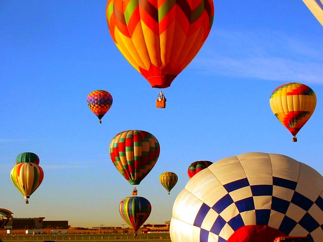 balloon desert