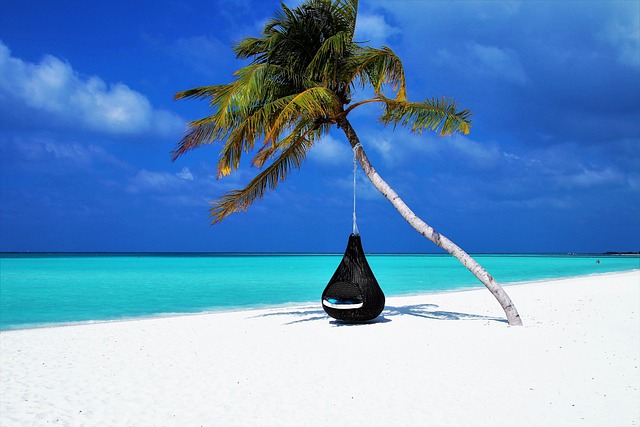 Jumeirah Beach Limo Rentals: Elevate Your Dubai Beach Escape