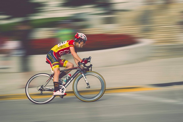 biking-dubai-640x480-78670258.jpeg