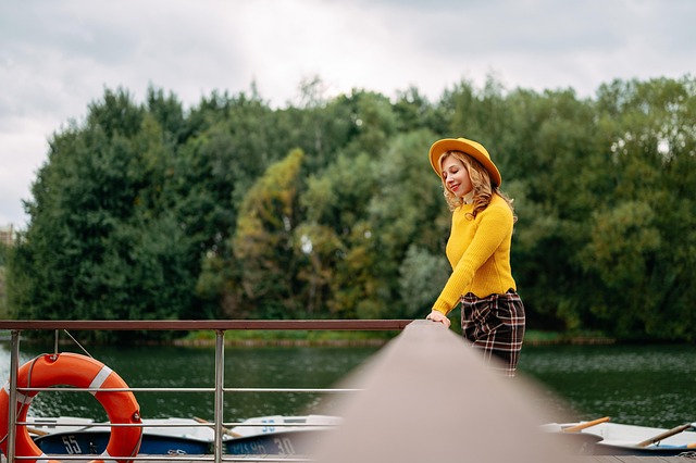 boat-hire-640x480-32472409.jpeg